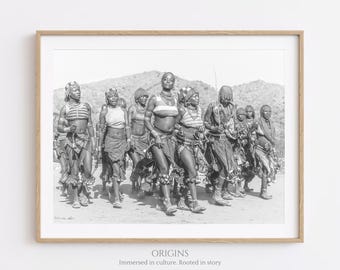 Impresión de arte mural de la Reina de África / Foto de mujeres negras / Retrato femenino en blanco y negro / Fotografía africana / Decoración afro-boho / Empoderamiento femenino