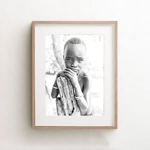 Ethiopië jongen zwart-wit print, Afrikaanse fotografie, portret Mursi-stam, grote muurkunst, originele kunst, groot canvas, etnisch decor