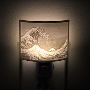 Kanagawa Wave Lithophane Night Light - Japanese Art Plug-in Lamp