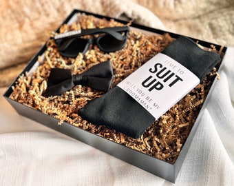 Groomsmen Gift Box, Groomsmen Gifts, Groomsmen Proposal Box, Bow Tie Socks Sunglasses, Best Man Proposal, Bridesman Proposal, Will you be my