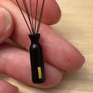Dollhouse Miniature Perfume Diffuser: 1/12 Scale, Iconic Style