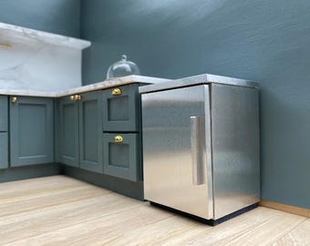 Kit per casa delle bambole - Frigorifero/congelatore sottobanco in acciaio - Kit frigorifero in miniatura per casa delle bambole