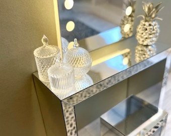 Dollshouse miniature ‘glass’ jars set of 3 for dollshouses, dioramas and room boxes, 1:12th scale