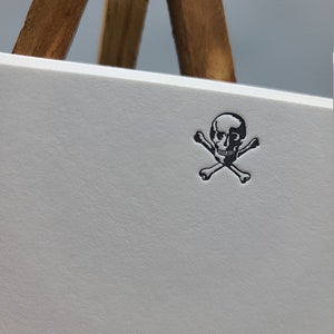 Letterpress gedrucktes stilvolles Skull and Crossbones Grußkarten Set