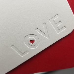 Cartões de nota LOVE impressos em tipografia dupla face e grossos