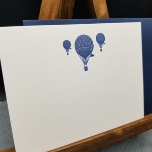 Set van 8 kaartenset met letterzetseldruk heteluchtballon