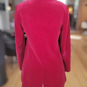 Otrolig Nehru-kavaj från 1960-talet, original Vogue Paris, handgjord, röd sammet, storlek small. bild 2