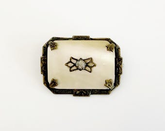 Victorian Mother of Pearl Brooch