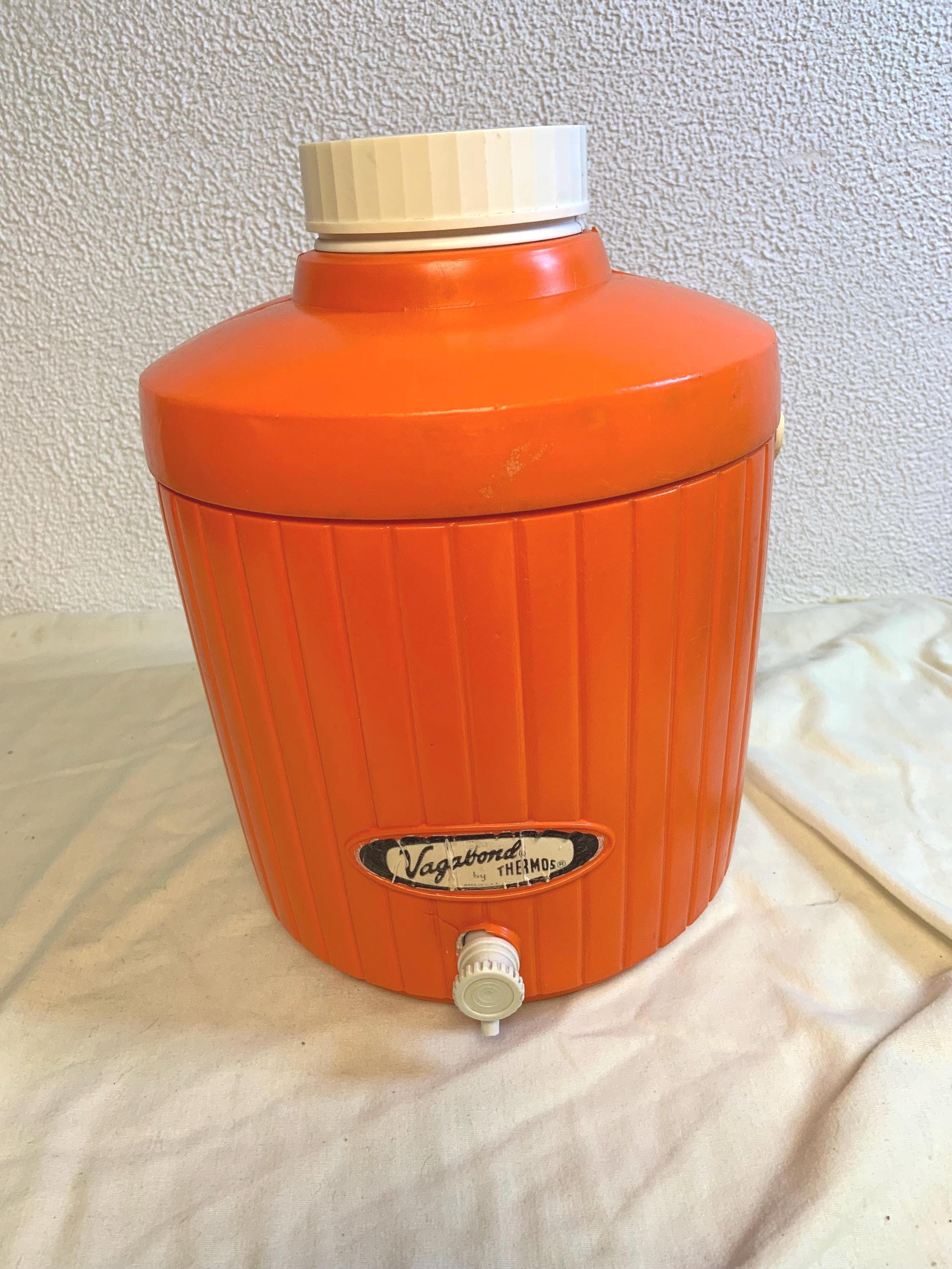 Glacière Vintage Coleman 'Steel Belted' 54 Qt - Bleue Avec Plateau - État Neuf - Fabriquée Aux USA