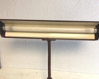 Art Specialty Co. Chicago Lamp