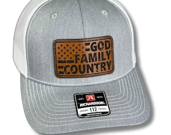 Gorra de campo de la familia God – Gorra con parche de la bandera estadounidense – Gorra personalizada de camionero, ajustada o con cola de caballo grabada con láser