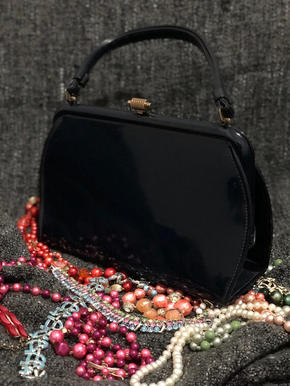 Vintage Handbag / Patent Leather Purse / Structure