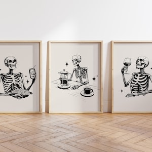 Zestaw 3 wydruków kuchennych na Halloween | Zabawny szkielet jedzący makaron | Dekoracja wózka na kawę | Wydruk na wino z wózka barowego | ArtSaltPlace Digital Download