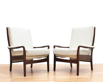 Pair of 1960s Lounge Chairs by Cintique in White Boucle Mid Century Armchairs