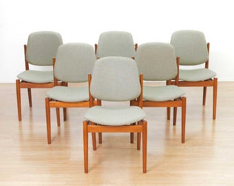 Set of Six Danish Modern Model 203 Dining Chairs Arne Vodder for France & Son