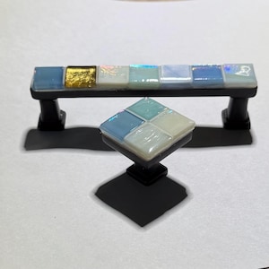 Beaches Stained Glass Drawer Pull – Coastal Cabinet Knob, Ocean Inspired Hardware, Iridescent Dresser Handle”