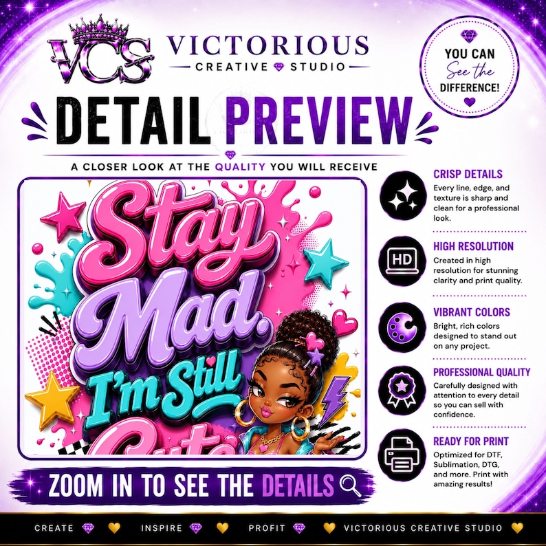 K&ouml;nnte beinhalten: Ein digitales Grafikdesign mit dem Text Stay Mad I'm Still Cute in rosa, lila und blauen Buchstaben. Eine Illustration einer Figur mit dunkler Haut und lockigem Haar ist enthalten, umgeben von Sternen, Herzen und Farbspritzern.