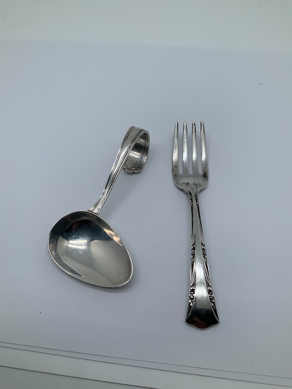 Cucchiaio e forchetta per bambini vintage in argento sterling