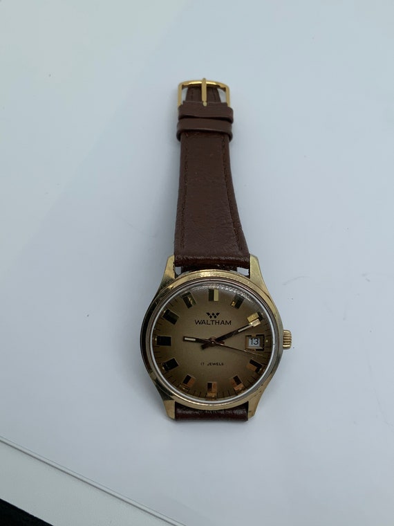 Vintage Waltham 17 Jewel Manual Wind Wristwatch