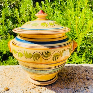 Potiche vase, ceramic container, Southern Italy, hand-painted majolica, 1950s, Grottaglie, Puglia