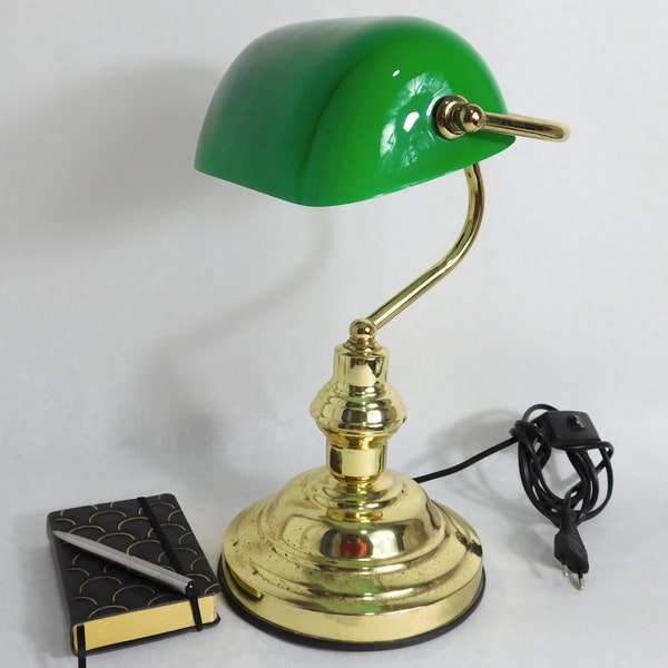 Lampada da banchiere vintage color smeraldo. Lampada in metallo. Lampada classica ed elegante, regalo per ufficio e casa. Elegante lampada da tavolo vintage in stile Art Déco.