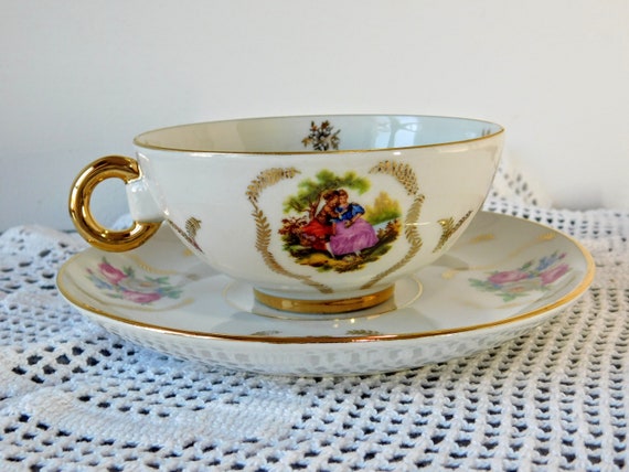 Taza de té con plato de la colección Vintage.