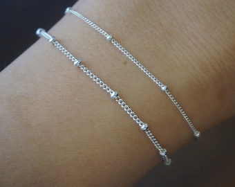 Pulseira Satélite em Prata de Lei, Corrente Delicada com Contas