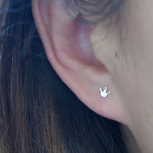 925 Sterling Silver Crown stud Earrings/tiny crown earrings