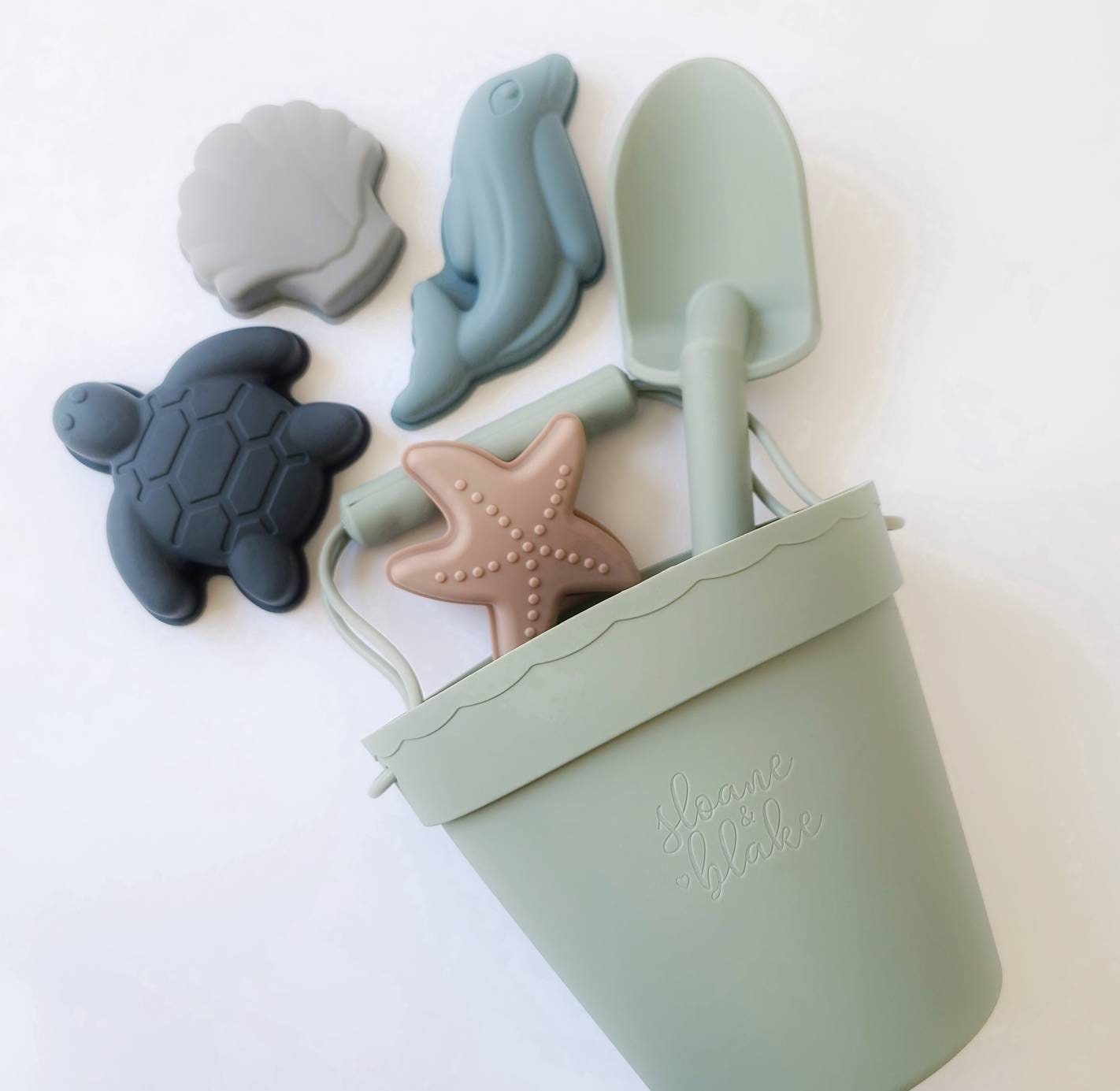 Molding sand toy deals