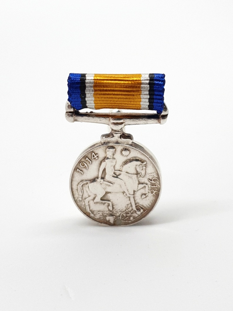 miniature medals First World War WWI military remembrance Heritage luxury cufflinks