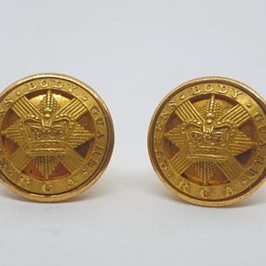 Historical luxury cufflinks, military remembrance, Queen Victoria Royal Company of Archers Queens Bodyguard for Scotland gilt buttons