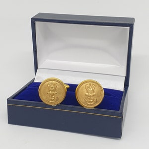 Historical luxury cufflinks military remembrance, Current Queen Elizabeth II, Royal Navy ratings / Petty Officer buttons