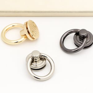 Schraubnieten mit D-Ringen, 6,50 €