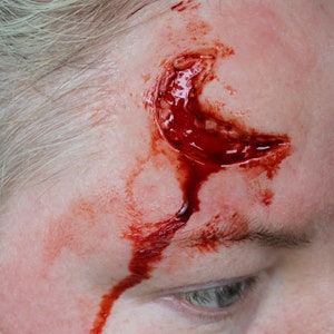 Blunt Force Trauma Wound 1 Silicone Prosthetic // Encapsulated Prosthetic Appliance // Wound Injury Casualty // SFX MAKEUP Halloween Cosplay