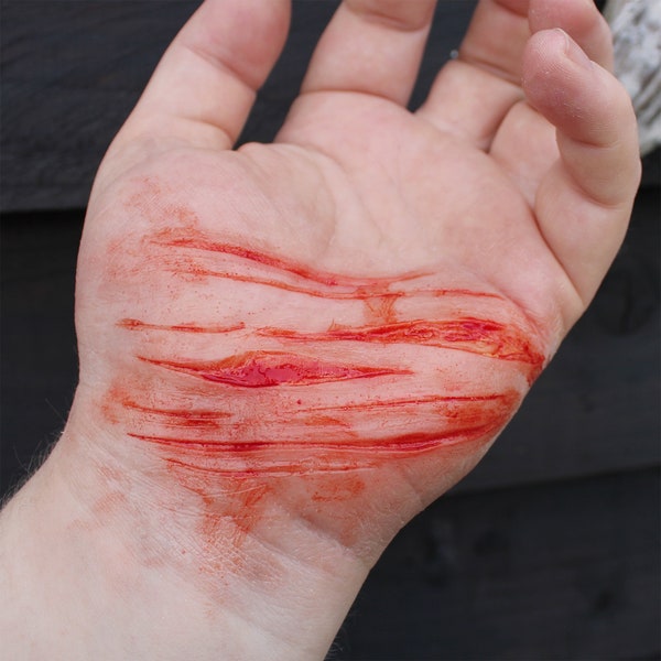 Scratches 1 Silicone Prosthetic // Encapsulated Silicone Appliance // Injury Wound Casualty Cuts // Film and Tv Halloween Cosplay SFX MAKEUP