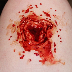 Shotgun Wound Prosthetic // Gunshot Wound // Encapsulated Silicone // SFX MAKEUP // Gore Injury // Horror // Cosplay // Film and TV