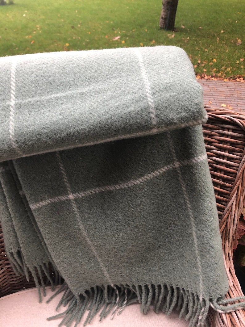 New Zealand Sheep Wool Blanket 100 Natural Wool Wool Throw Etsy