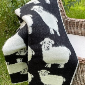 Organic Sheep Wool Blanket - Pure Natural Wool Throw | High-Quality Handmade Lamb Wool Blanket | Eco-Friendly, 51x79 In & Gift
