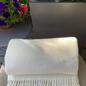 Highest quality cream white color organic sheep wool blanket 100% natural wool throw large sofa blanket eco wool throw 55x79"/ 140x200 cm