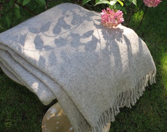 High quality beige light brown color natural N. Zealand sheep wool blanket 100% pure wool throw bedspread large sofa throw picnic blanket