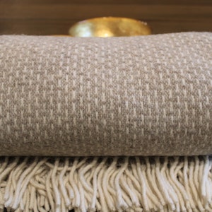 Beige color sheep wool blanket 100% natural wool throw hight quality large wool blanket big bedding home décor 55x79 in eco wool gift