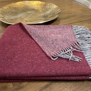 Dark Red Color Reversible Wool Throw Plaid - 100% New Zealand Wool Blanket, Large Warm Sofa Blanket 140x200 cm/55x79 In & Decke, Couverture