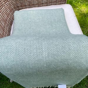 Light Sage Green Pure Wool Blanket: 100% Wool Throw from New Zealand Virgin Wool, Plaid Bedspread - Large Sofa Blanket, 140x200cm/55x79 in
