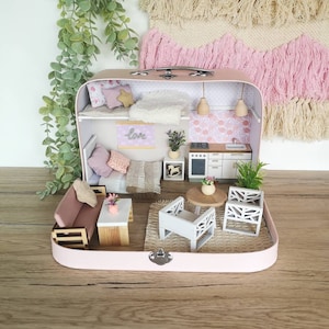 Casa delle bambole media in una valigia, Blush Haven, mobili in miniatura in scala 1:12, casa del topo Maileg