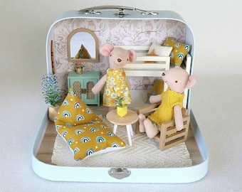 Small Dollhouse in a Suitcase ,Floral, Dollhouse, Miniature furniture, 1:12 scale, Maileg mouse house
