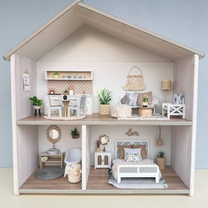 Oak Item #CLA10216 Dollhouse Miniatures 1:12 Scale Chair 