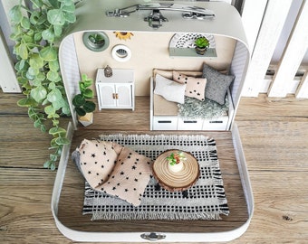 Kit in miniatura per casa delle bambole in mezza scala (1:24.1/24) Letto per topi. - Italia