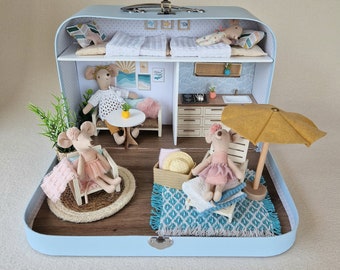 Grande casa delle bambole estiva in una valigia, mobili in miniatura in scala 1:12, casa del topo Maileg