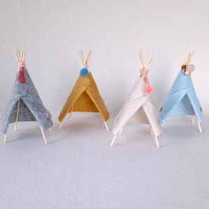 Miniature teepee, dollhouse Handmade felt Teepee, miniature tipi, maileg mice