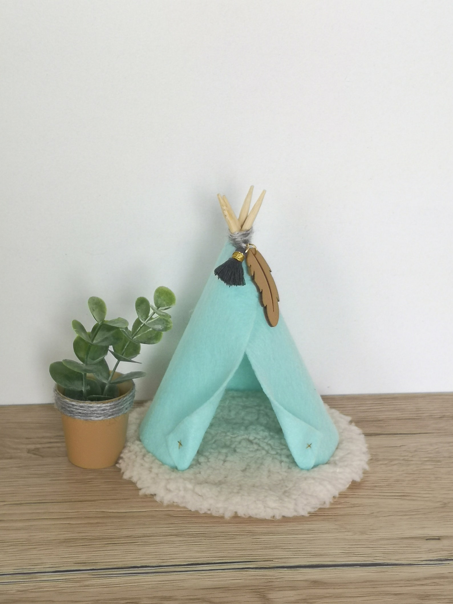 Miniature Round Rug, Dollhouse Decoration, Modern Miniature Carpet, 1: ...